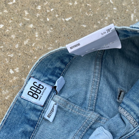 NWT bdg boyfriend jeans - Picture 4 of 4